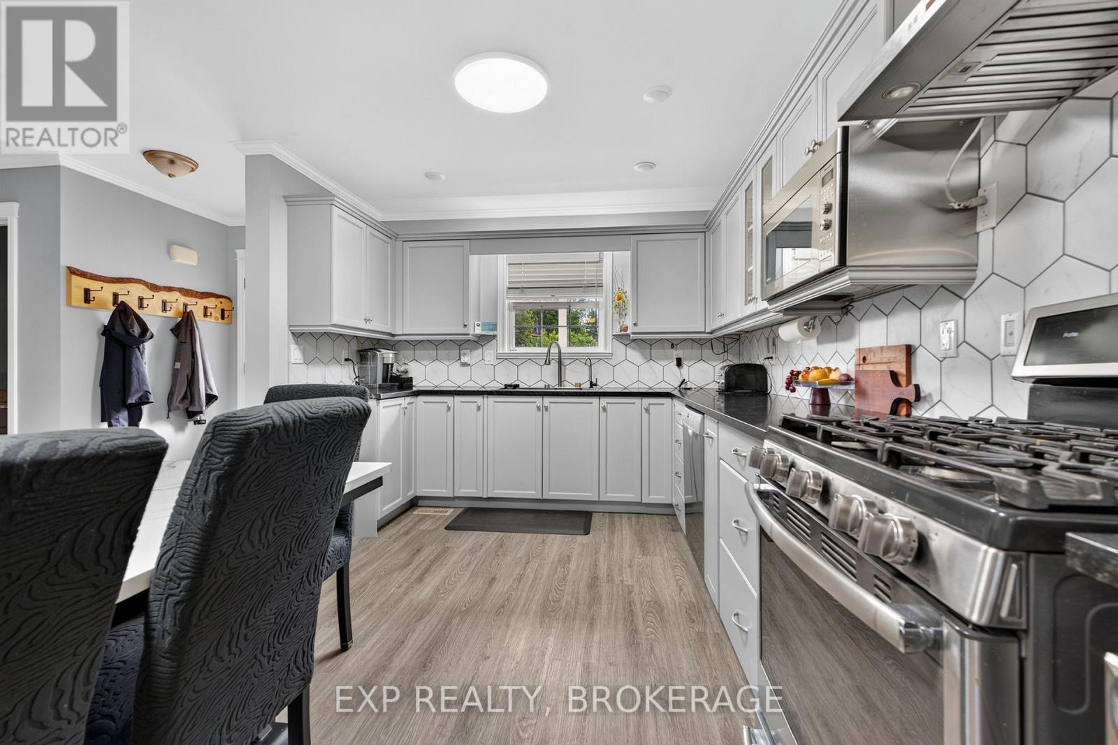 Residential in Frontenac (Frontenac Centre) 2
