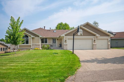 16185 Inglewood Dr, Lakeville, MN, 55044-8768 | Card Image