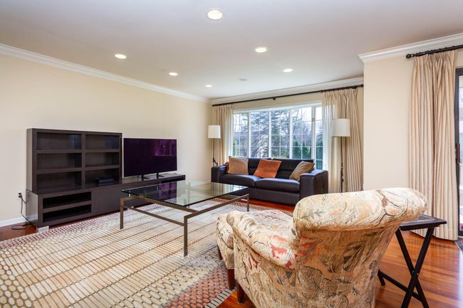 Living Room | Image 4