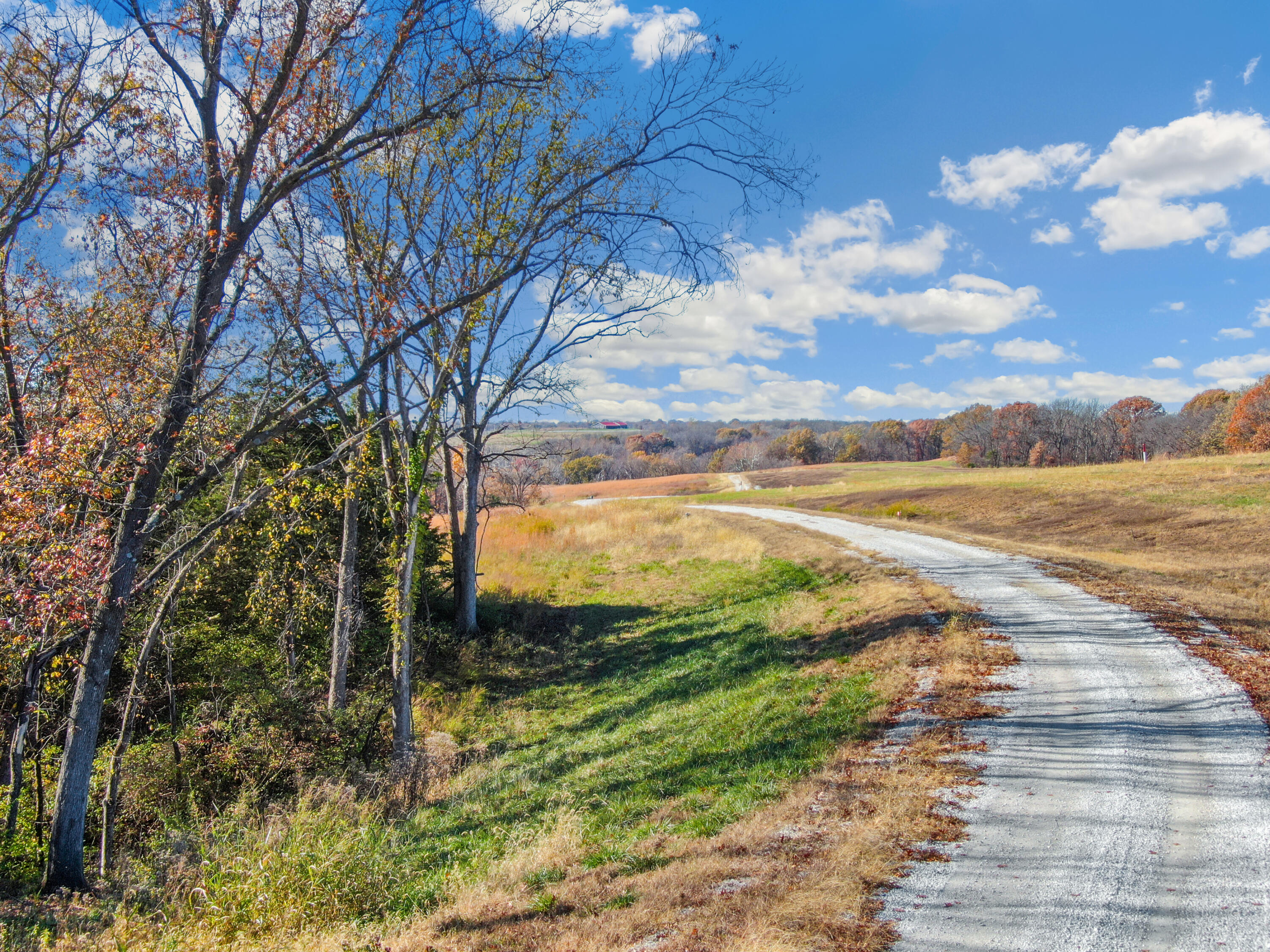 Land in BOONVILLE 3