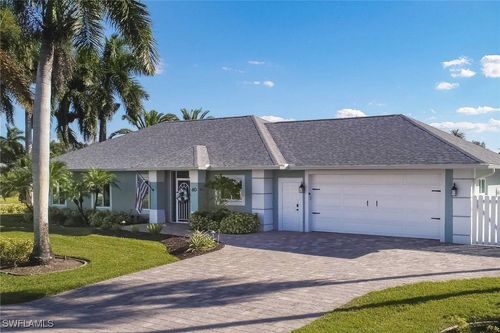 60 4th St, BONITA SPRINGS, FL, 34134-7364 | Card Image