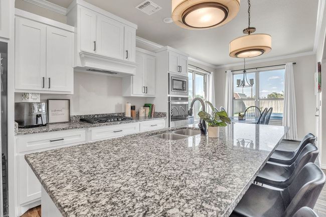 4107 Connally St, House other with 4 bedrooms, 3 bathrooms and 2 parking in Big Spring TX | Image 8