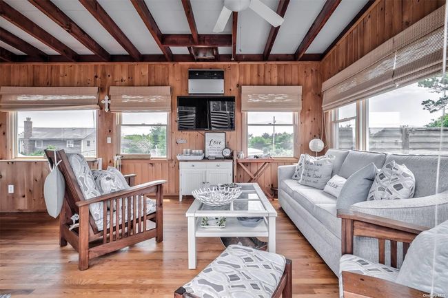 69 Walnut Walk, House other with 3 bedrooms, 2 bathrooms and null parking in Fair Harbor NY | Image 19