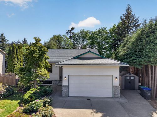 505 Robertson Pl, Courtenay, BC, V9N8W5 | Card Image