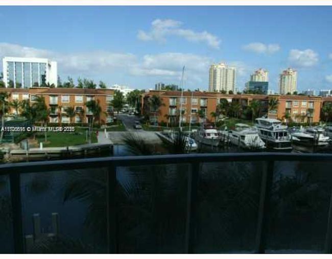 APT-301 - 3029 Ne 188 Th St, Condo with 3 bedrooms, 3 bathrooms and null parking in Aventura FL | Image 7