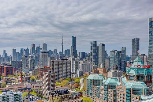 2802-395 Bloor St E, Toronto, ON, M4W0B4 | Card Image