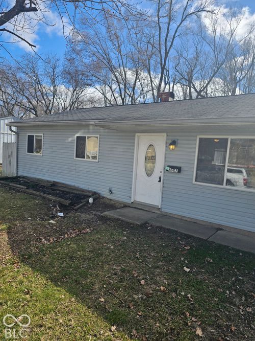 8607 Montery Rd, Indianapolis, IN, 46226-5454 | Card Image