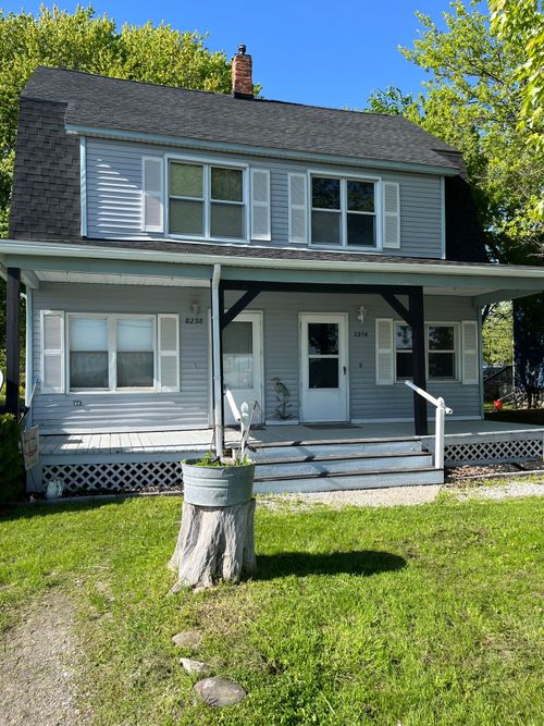8296 Dixie Hwy, Ira, MI, 48023-2514 | Card Image