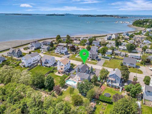 10 Vernon Ave, Hull, MA, 02045-2200 | Card Image