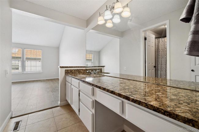 993 S Fairplay St, Townhouse with 4 bedrooms, 4 bathrooms and 2 parking in Aurora CO | Image 11