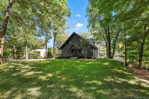 21 Lake Shore Dr, South Salem, NY, 10590-1311 | Card Image