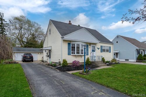 71 Canisius Ct, Depew, NY, 14043-2803 | Card Image