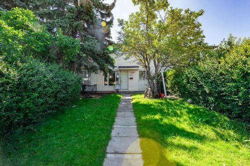 3921 30 Ave Se, Calgary, AB, T2B2C7 | Card Image