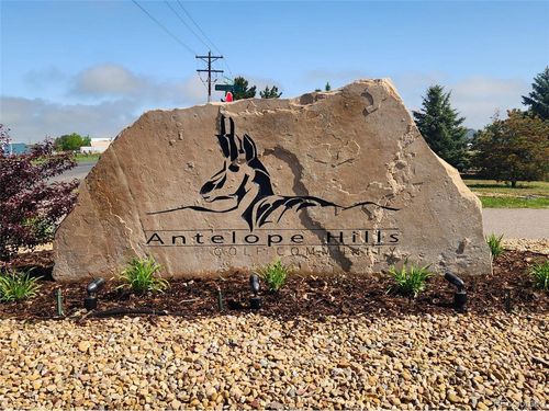 865 Antelope Dr E, Bennett, CO, 80102 | Card Image
