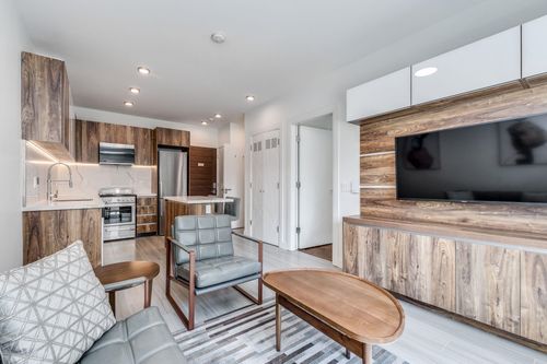 204-1168 Pendrell St, Vancouver, BC, V6E1L4 | Card Image