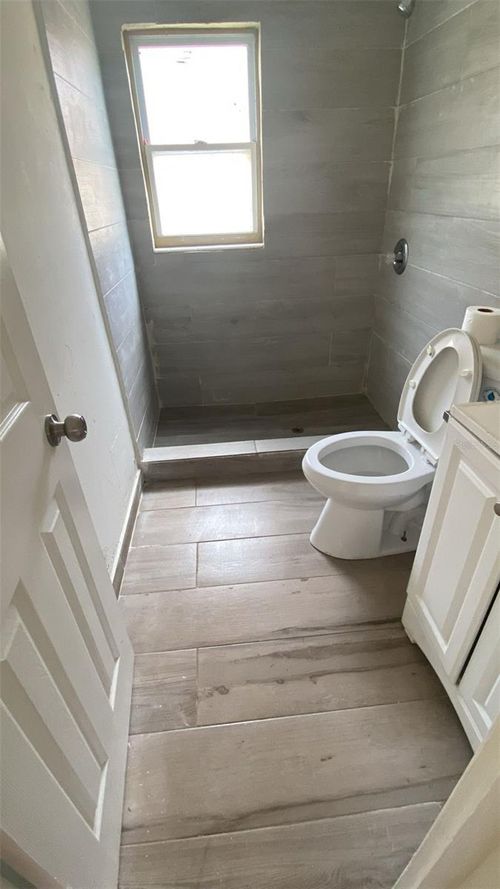 715 Quill Ave, ORLANDO, FL, 32805-3135 | Card Image