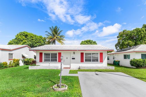 6809 Nw 75th St, Tamarac, FL, 33321-5228 | Card Image