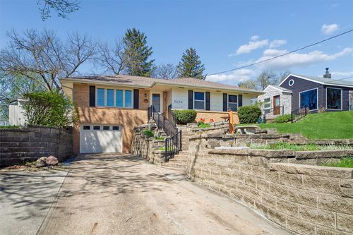 3404 70th St, Urbandale, IA, 50322-3206 | Card Image