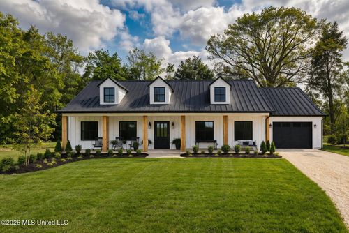 339 Mossy Oak Rd, Courtland, MS, 38620-9106 | Card Image