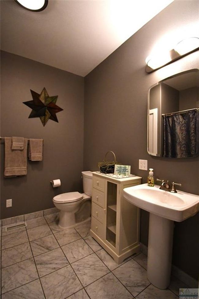 406 Country Club Rd, House other with 6 bedrooms, 5 bathrooms and null parking in Glendive MT | Image 18