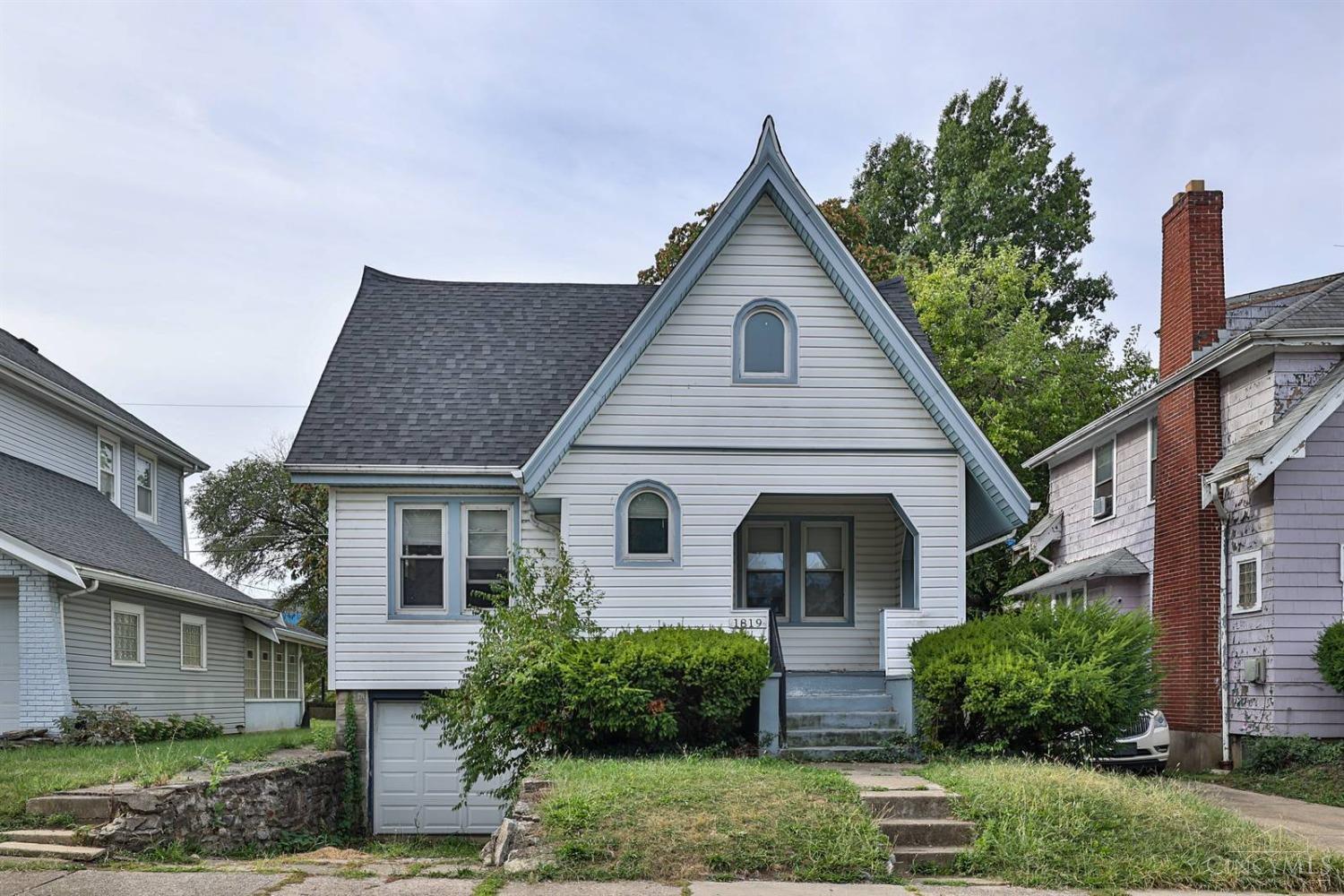 Lawn Ave, Cincinnati, OH 45237