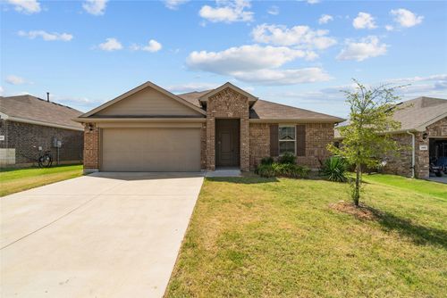 549 Bronze Cir W, Springtown, TX, 76082-2685 | Card Image