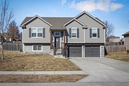 19600 E 11th Ter N, Independence, MO, 64056-2728 | Card Image