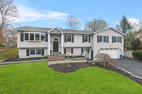 218 Newport Ave, Tappan, NY, 10983-1030 | Card Image