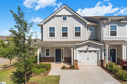 301 Hollenbeck Pl, Greenville, SC, 29607-4979 | Card Image