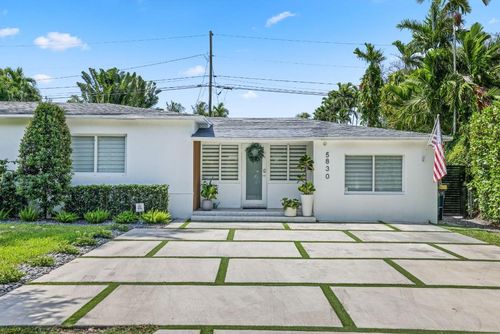 5830 Sw 51st Ter, Miami, FL, 33155-6326 | Card Image