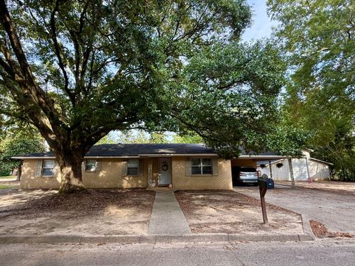 1200 Meadowood Rd, Columbia, MS, 39429-2509 | Card Image