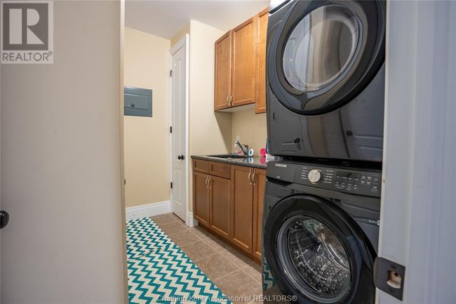 8545 Water St, House other with 5 bedrooms, 6 bathrooms and null parking in Cedar Springs ON | Image 34