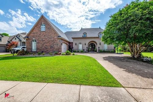 520 Canterbury Ln, Bossier City, LA, 71111-8153 | Card Image