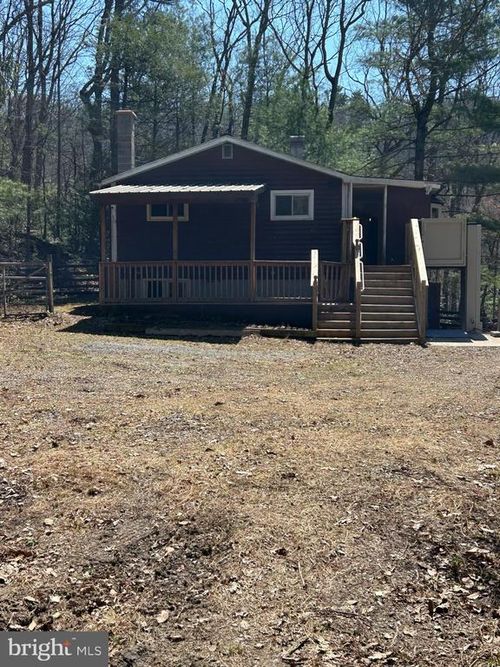 923 Dever Hollow Rd, Millerstown, PA, 17062-8809 | Card Image