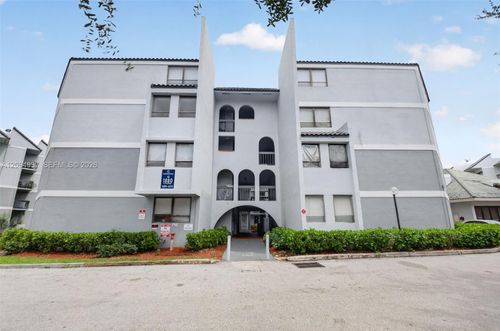 301-1880 N Congress Ave, West Palm Beach, FL, 33401-8231 | Card Image