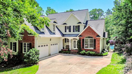 196 Colonel Hampton Ct, Rutherfordton, NC, 28139-7804 | Card Image