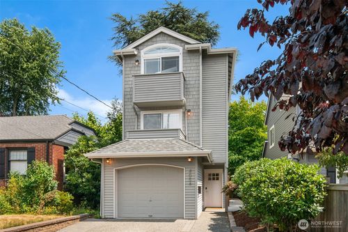 4054 54th Ave Sw, Seattle, WA, 98116-3644 | Card Image