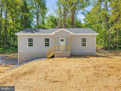 358 Dawn Ln, HARPERS FERRY, WV, 25425-5755 | Card Image