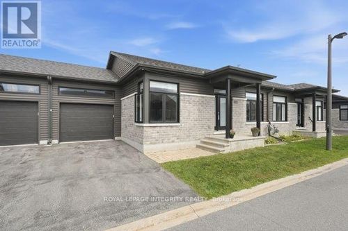 33 Solara Pvt, Rockland, ON, K4K0K9 | Card Image
