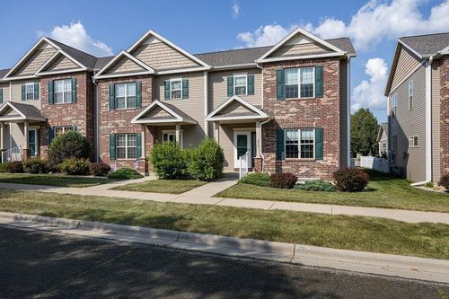 2516 Leopold Way, Sun Prairie, WI, 53590-7066 | Card Image