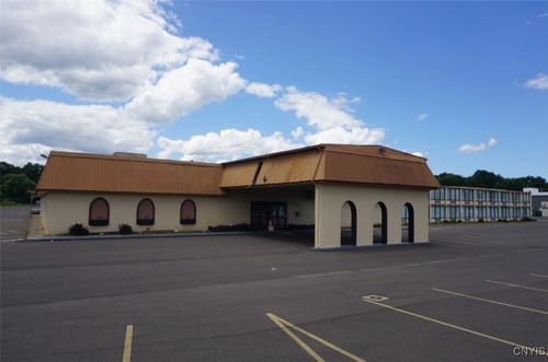 125 N Main St, Newark, NY, 14513-1240 | Card Image