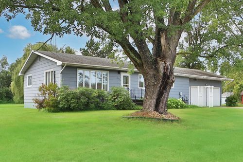 280 Beaulieu St W, Motley, MN, 56466-4582 | Card Image