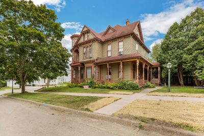 200 Park Avenue, House other with 5 bedrooms, 6 bathrooms and null parking in Galena IL | Image 1