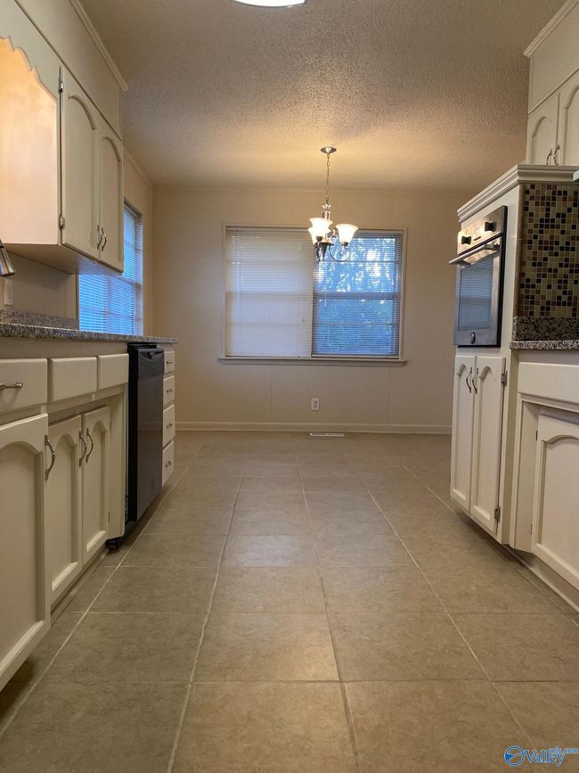 1103 Oster Dr Nw, House other with 3 bedrooms, 2 bathrooms and null parking in Huntsville AL | Image 8