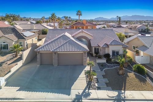 816 Sandsprings St, Henderson, NV, 89011-3067 | Card Image