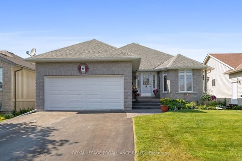 254 Raglan St, Brighton, ON, K0K1H0 | Card Image