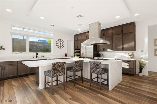 413 Highview Ridge Ave, Las Vegas, NV, 89138-6413 | Card Image