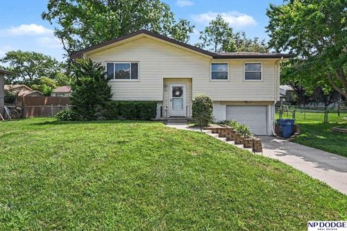 601 Chestnut Drive, Gretna, NE, 68028 | Card Image