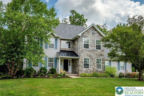 2225 Claymont Dr, QUAKERTOWN, PA, 18951-5018 | Card Image