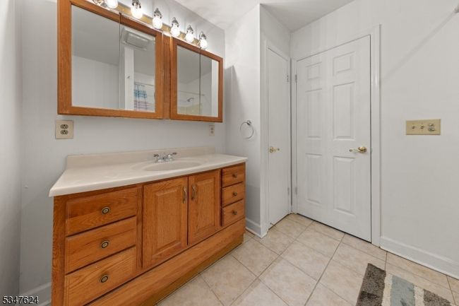 101 Hidden Gln, Townhouse with 3 bedrooms, 2 bathrooms and null parking in Montague NJ | Image 15